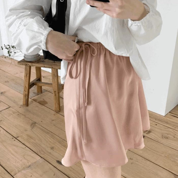 [98°C] Rocco Satin Flare Skirt (3 Colors)