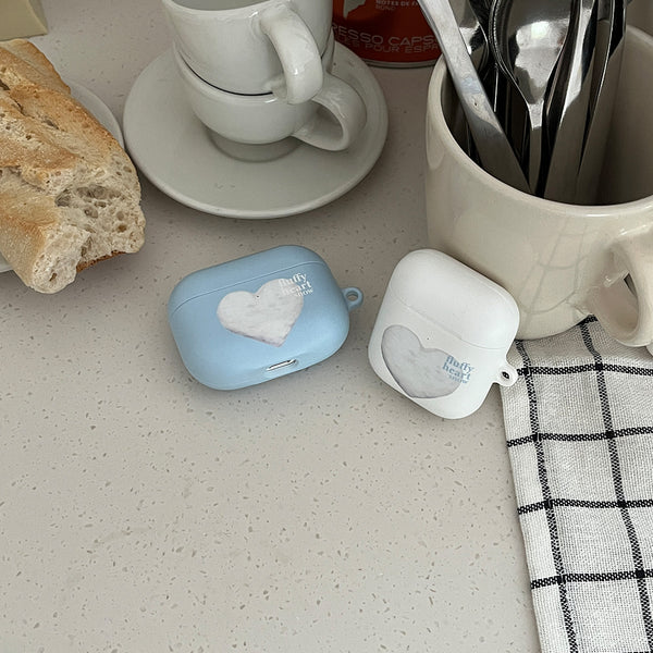 [Mademoment] Fluffy Heart Snow Design AirPods Case