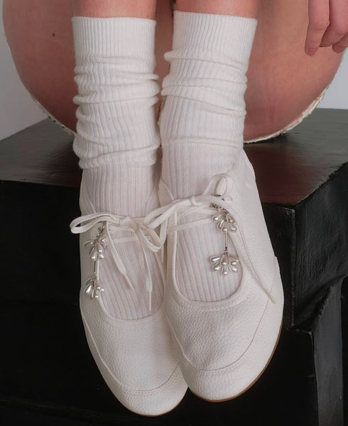 [MONDAY EDITION] Teardrop Pearl Flower Shoelace Charms (Set)