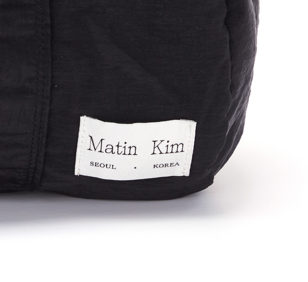 [Matin Kim] LOGO SPORTY DUFFEL BAG IN BLACK