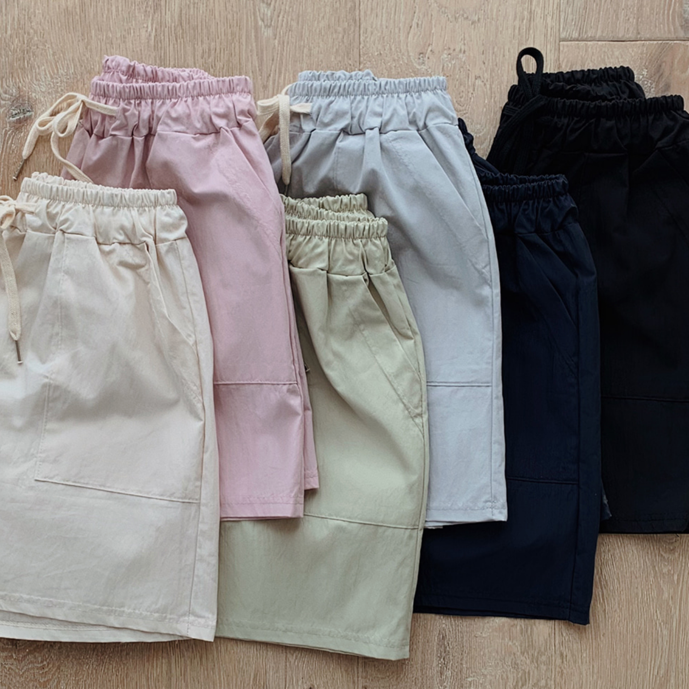 [SLOWAND] Cool Pocket Banding Shorts (PRE-ORDER)