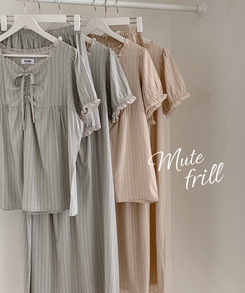 [Juuneedu] Mute Frill Short Sleeved Pyjama Set
