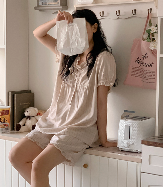 [Juuneedu] Mute Frill Short Sleeved Pyjama Set