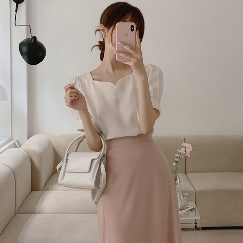 [EVERY MORNING] May Heart Neck Blouse