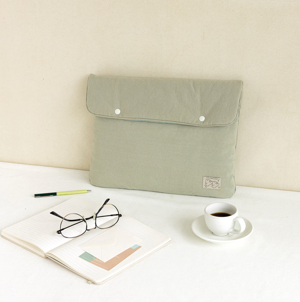 [livework] Piyo Snap Laptop Case 13"