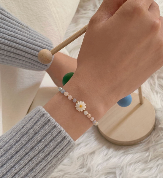 [SOYE PI-NE] Sunshine Daisy Crystal Beads Bracelet