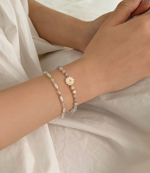 [SOYE PI-NE] Sunshine Daisy Crystal Beads Bracelet