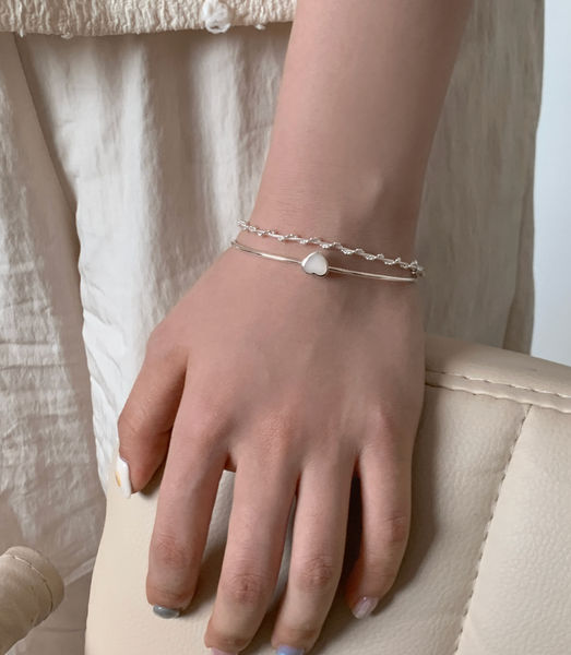 [aube n berry] Heart Bangle Daily Silver Bracelet (925 Silver)