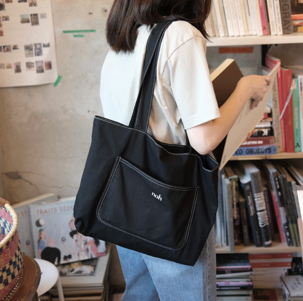 [noh] Stitch Pocket Bag (Ivory/ Black)