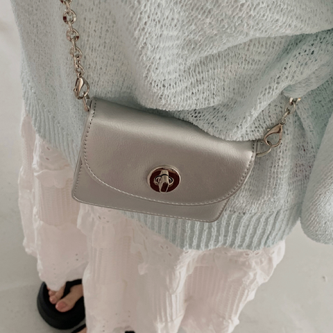 [VINVLE] Chain Mini Cross Bag
