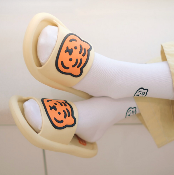 [MUZIK TIGER] Muziktiger Tube Slippers (Tiger)