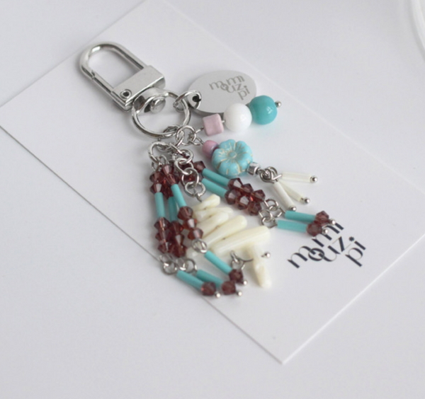 [moumm.zip:] Flower Natural Coral Jewelry Point Keyring