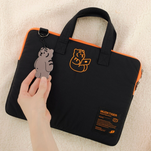 [MUZIK TIGER] Seating Tiger Laptop iPad Strap Pouch (Black)