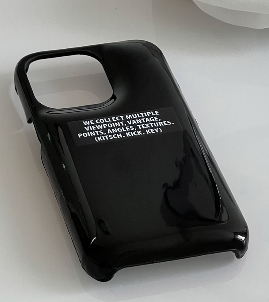 [kitsch kickkey] Emboss Black Cushion Phone Case