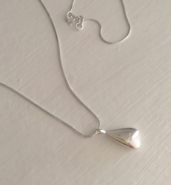 [moat] Bud Necklace (silver925)