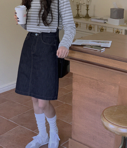 [FORM HEAD TO TOE] *Love from* Kenz Raw Midi Denim Skirt