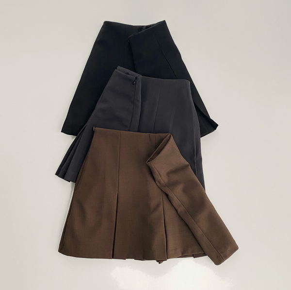 [CREAM CHEESE] More Pleats Mini Skirt