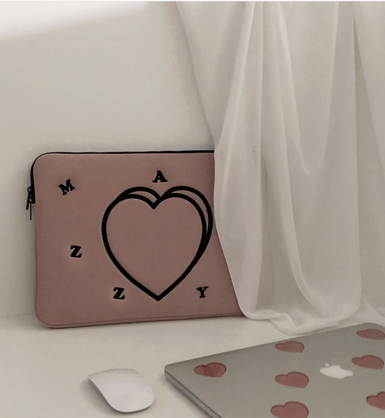 [MAZZZZY] Signature Heart Laptop Pouch (Indi Pink)