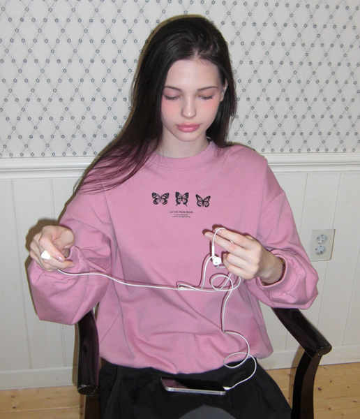 [Letter from Moon] Triple Butterfly Embroidered Sweatshirt