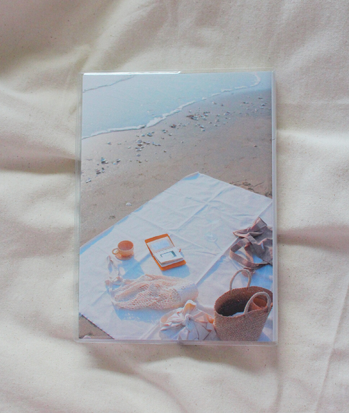[p.palette] A Beach Diary (Grid)