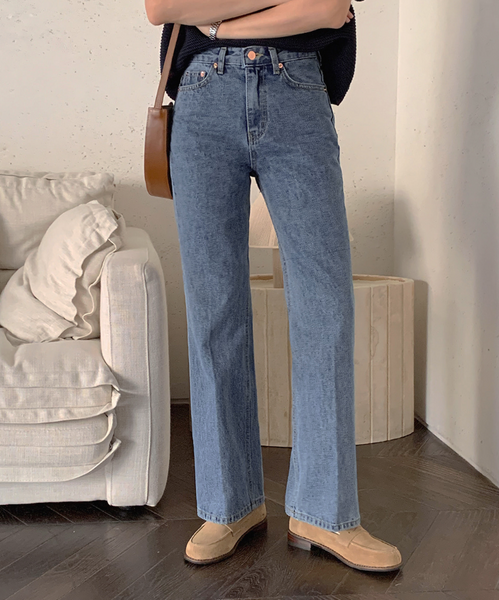 [FROM HEAD TO TOE] Straight Bootcut Denim Pants