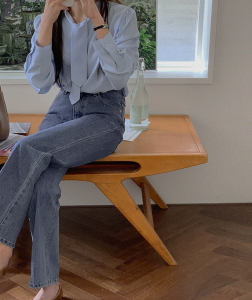 [FROM HEAD TO TOE] Straight Bootcut Denim Pants