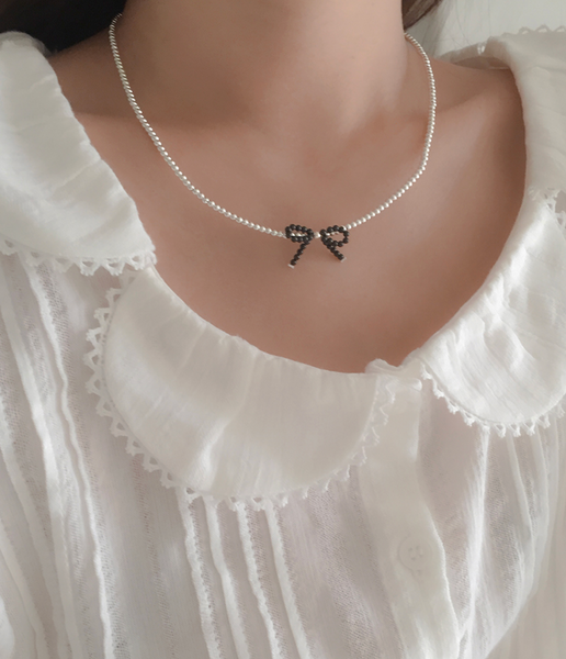 [moat] Black Ribbon Ball Necklace (Silver925)