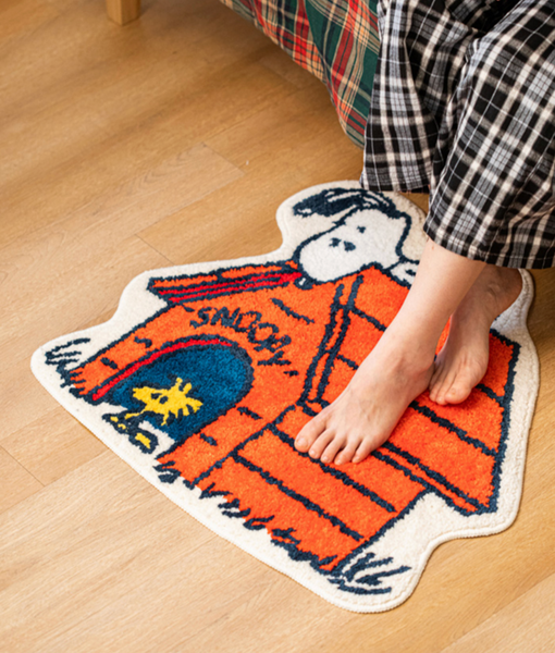 [Peanuts] Snoopy House Rug