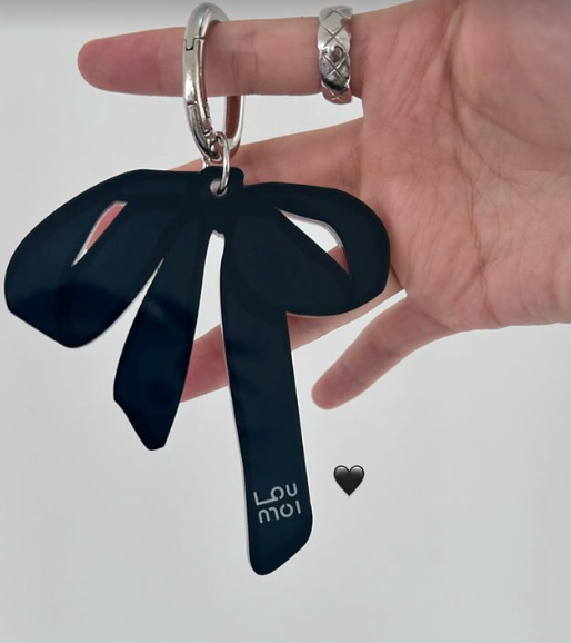 [Loumoi] Loumoi Keyring Tok - Big BP Ribbon  (PRE-ORDER)