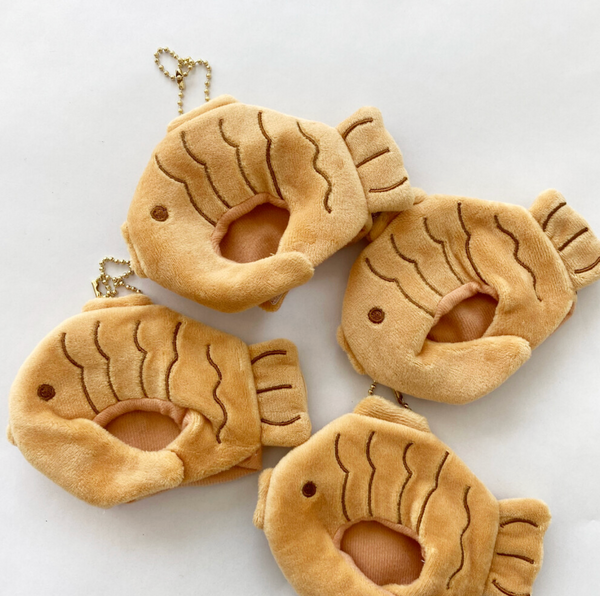 Keyring Deco Items - Fish Shaped Bread Hat