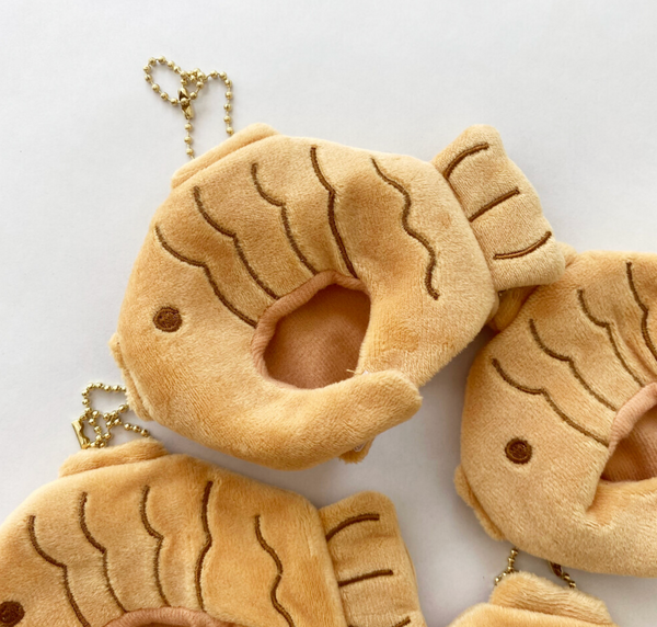 Keyring Deco Items - Fish Shaped Bread Hat