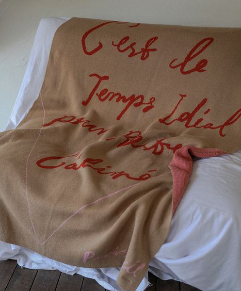 [HOTEL PARIS CHILL] Cuddle Weather Blanket (Toffee)