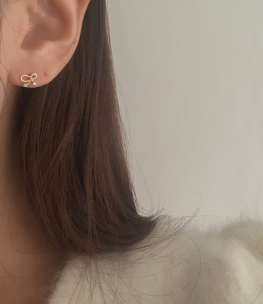 [moat] Gold Ribbon Earring Collection (10k gold)