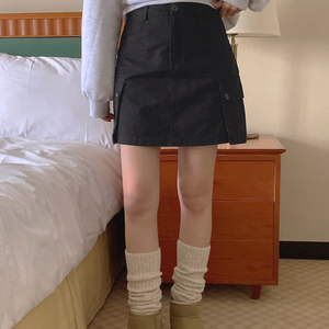 [FROM HEAD TO TOE] Cargo Mini Skirt