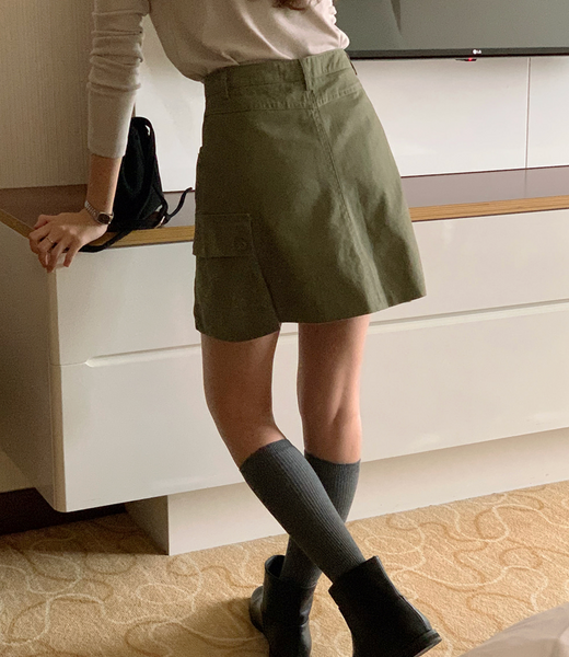 [FROM HEAD TO TOE] Cargo Mini Skirt