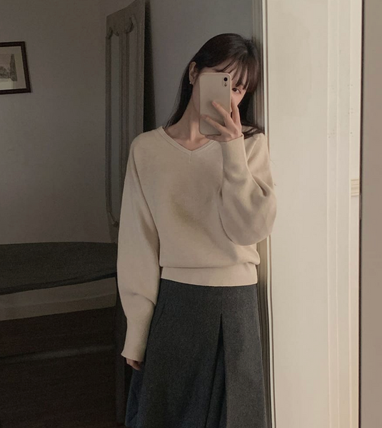 [CHERRYKOKO] Molly V-Neck Back Ribbon Knitwear