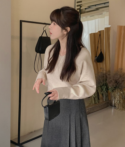 [CHERRYKOKO] Molly V-Neck Back Ribbon Knitwear