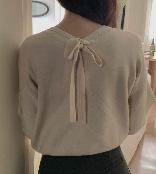 [CHERRYKOKO] Molly V-Neck Back Ribbon Knitwear