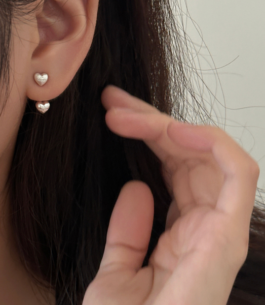 [sora'de] (925silver) Heart Earrings