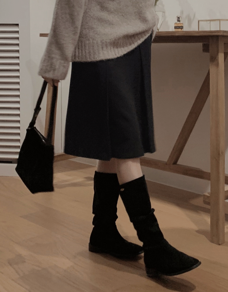 [SLOWAND] # SLOWMADE Solid Fit Classic Pintuck Midi Skirt