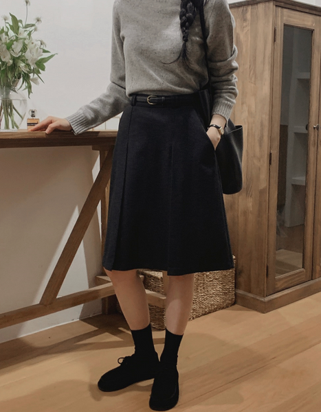 [SLOWAND] # SLOWMADE Solid Fit Classic Pintuck Midi Skirt