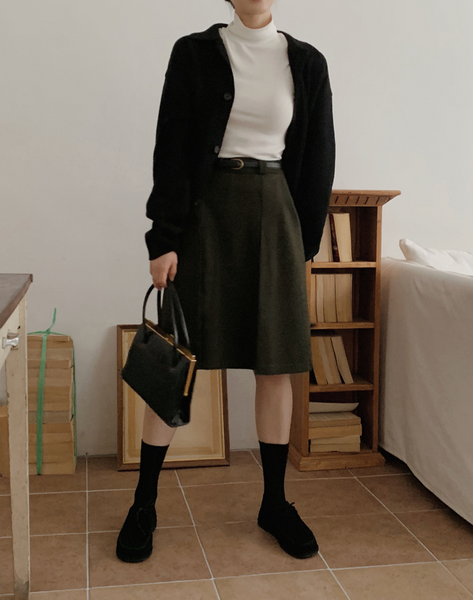 [SLOWAND] # SLOWMADE Solid Fit Classic Pintuck Midi Skirt