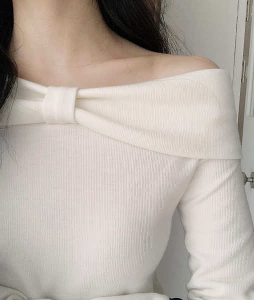 [SLOWAND] My Ribbon Off-Shoulder Top