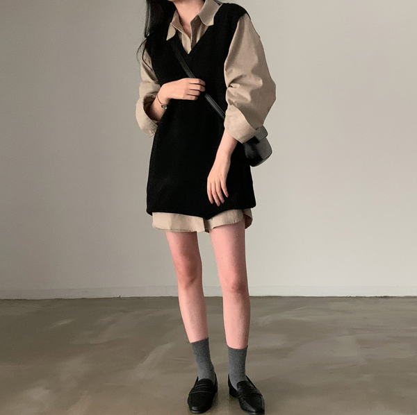 [CREAM CHEESE] School V-neck Oversized Fit Vest Dress