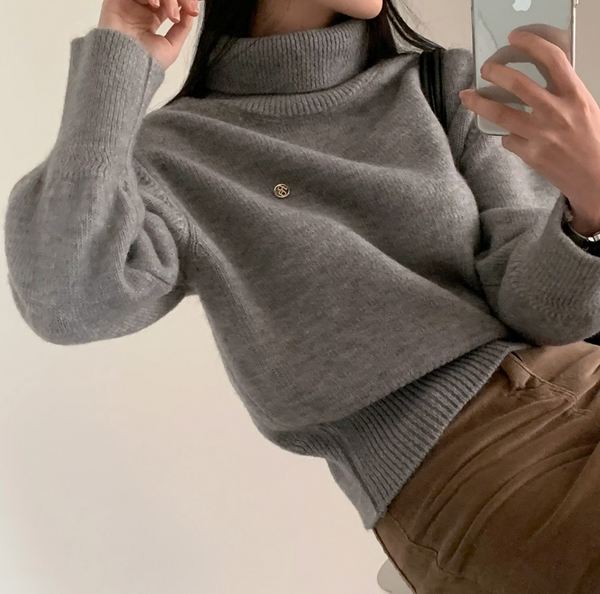 [CREAM CHEESE] Soft Turtleneck Knitwear