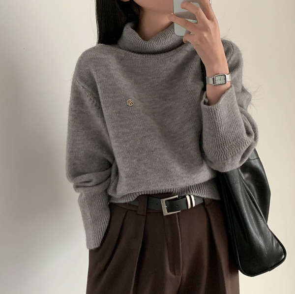 [CREAM CHEESE] Soft Turtleneck Knitwear