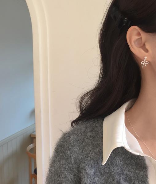[moat] Wendy Ribbon Earring (silver925)