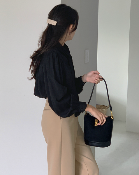 [FROM HEAD TO TOE] 2189 Suede Shoulder Bag