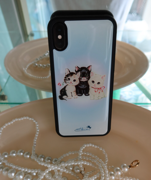 [neblinoso] Three Cat Epoxy Phone Case