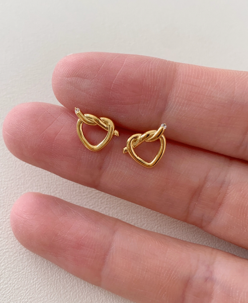 [SOYE PI-NE] (silver925) Bell Heart Twisted Earrings
